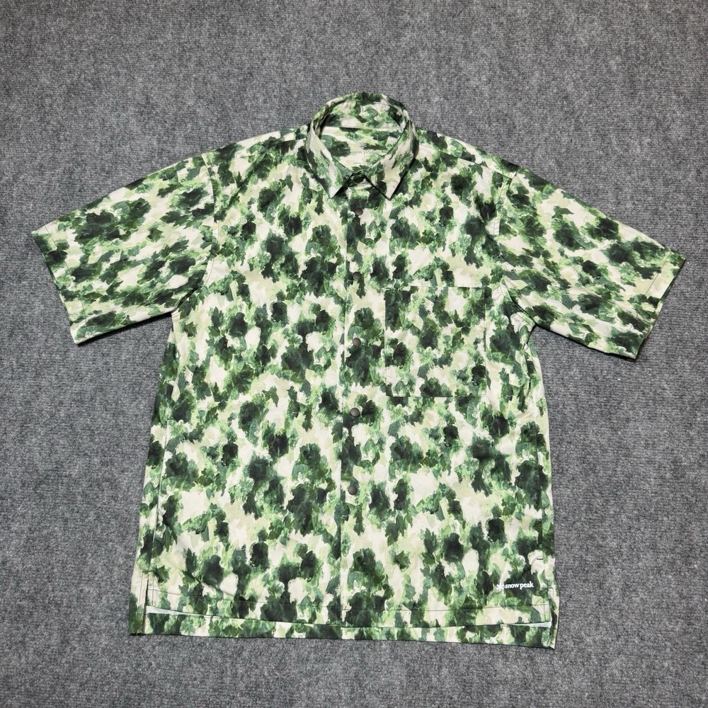 Snow Peak‎ Button Up Snap Shirt Short Sleeve Men's Small Green Camo Splatter